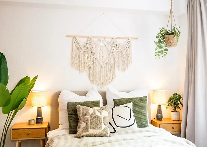 Staytime - Canopy Loft